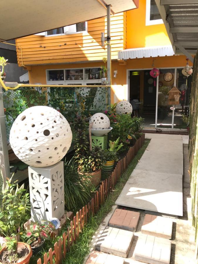 Gate 14 Inn Nakhon Phanom Esterno foto